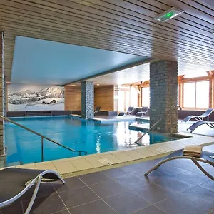 Le Chalet Du Mont Vallon Resort